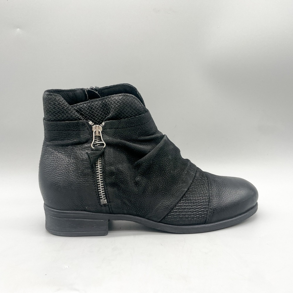 Miz Mooz Womens 39 Wide Sunny Ruched Boots Black Leather Zip Edgy Rugged Grunge